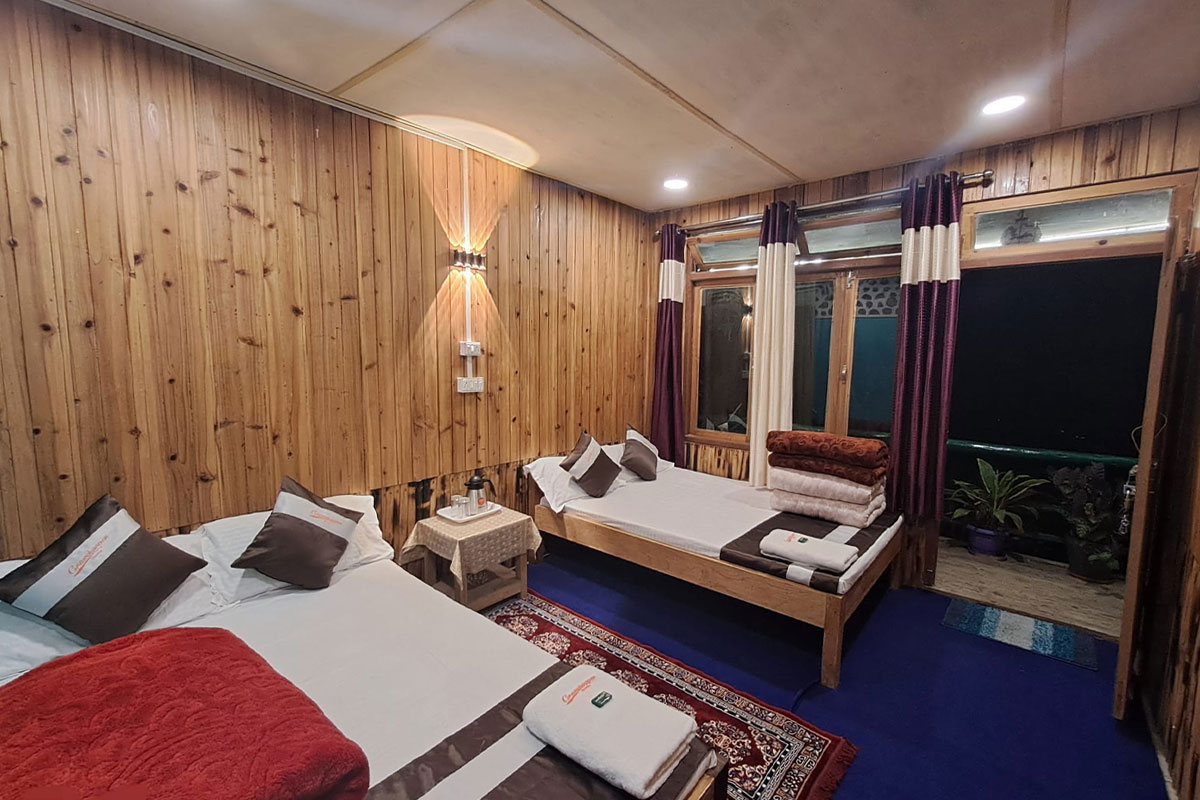 Grasshopper Nirusri Homestay